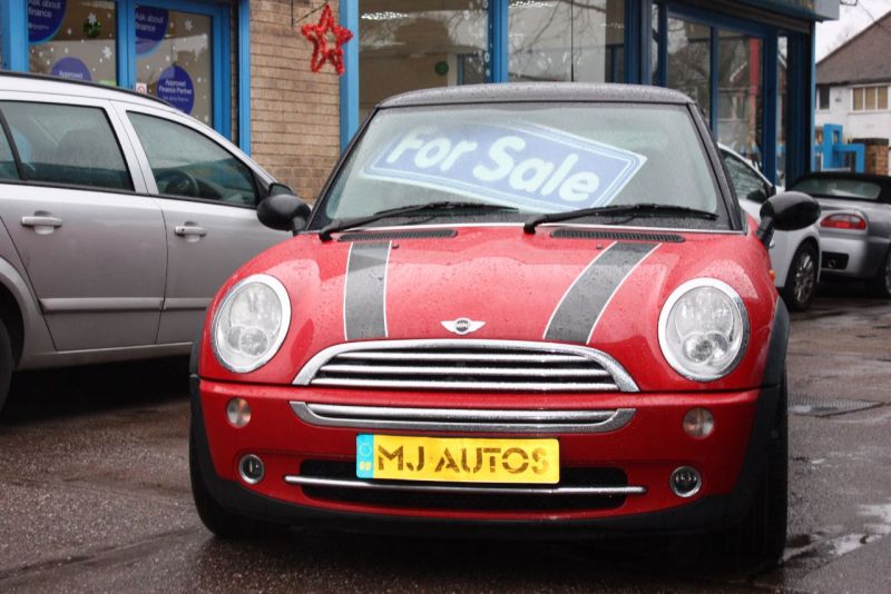 2005 Mini Hatchback 1.6 Cooper 3dr image 5