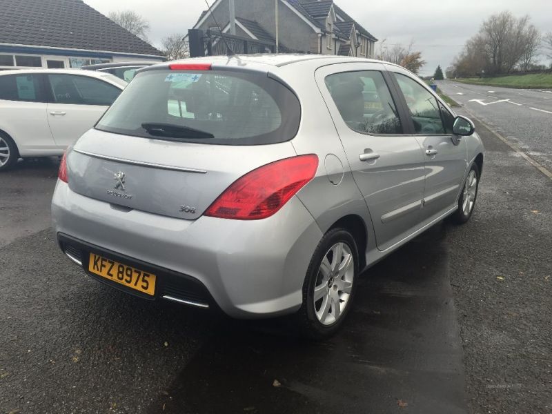 2012 Peugeot 308 ACTIVE HDI image 4