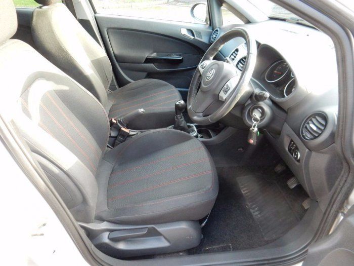 2010 Vauxhall Corsa 1.4i 16V SXi 5dr image 7