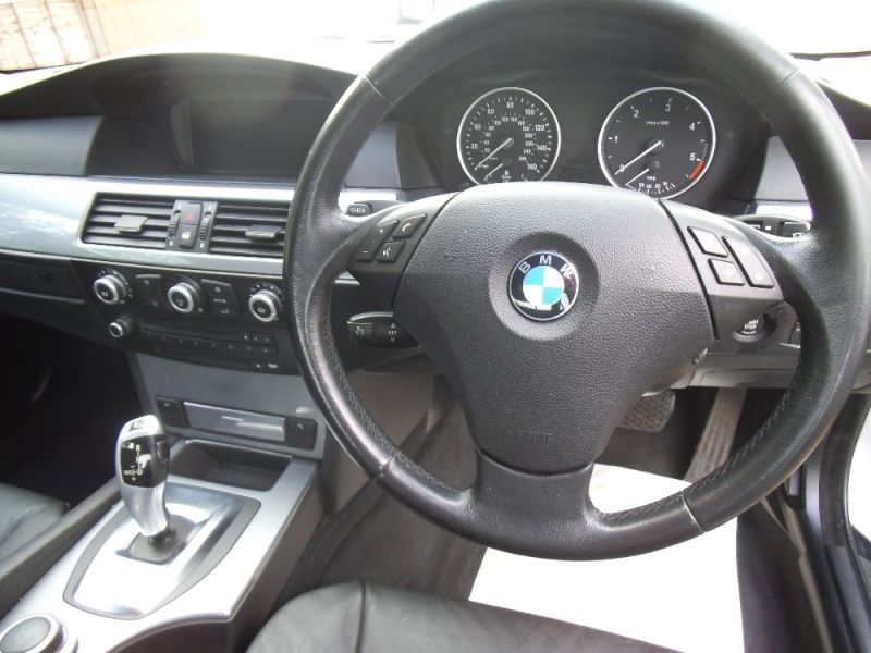 2009 BMW 5 SERIES 525D SE image 8