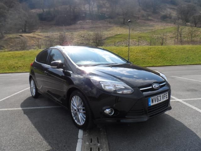 2013 Ford Focus 1.0 Zetec 5d image 1