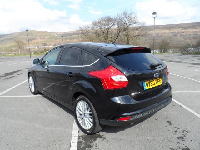 2013 Ford Focus 1.0 Zetec 5d image 4