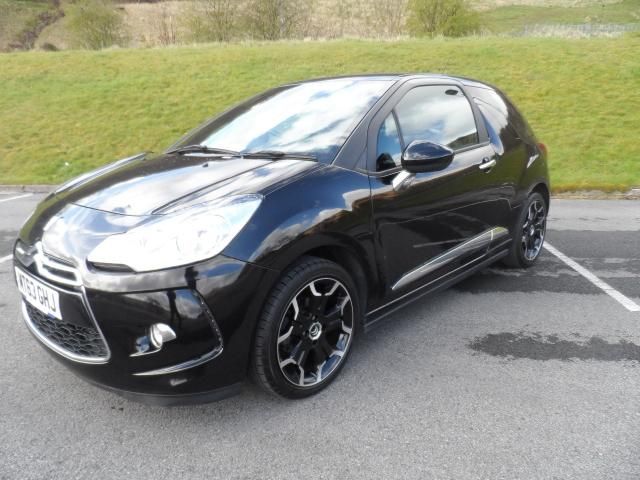 2013 Citroen DS3 1.6 E-HDI 3d image 2