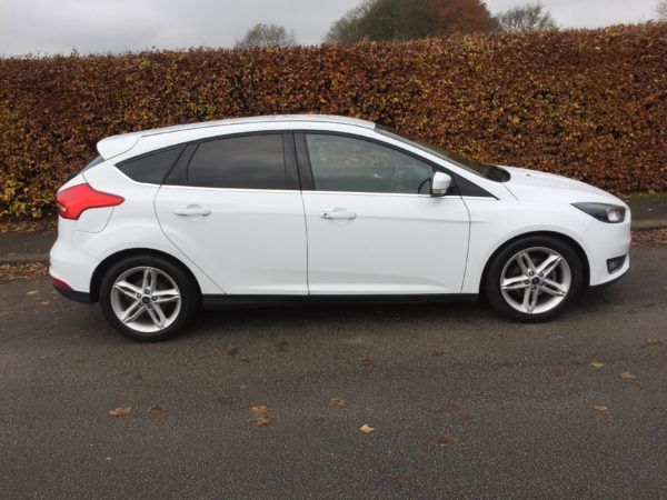 2015 Ford Focus 1.0 Eco Boost 5dr image 3