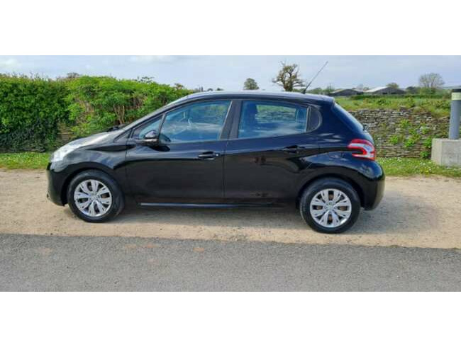 2014 Peugeot 208 VTI, Petrol, Manual