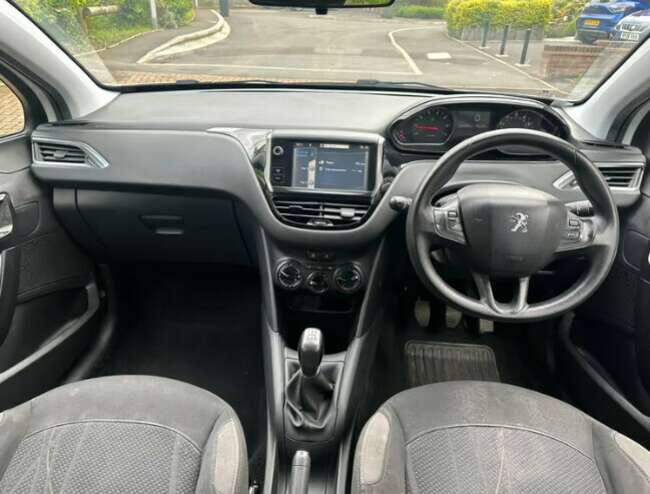 2012 62 Peugeot 208 1.2 Petrol, Manual