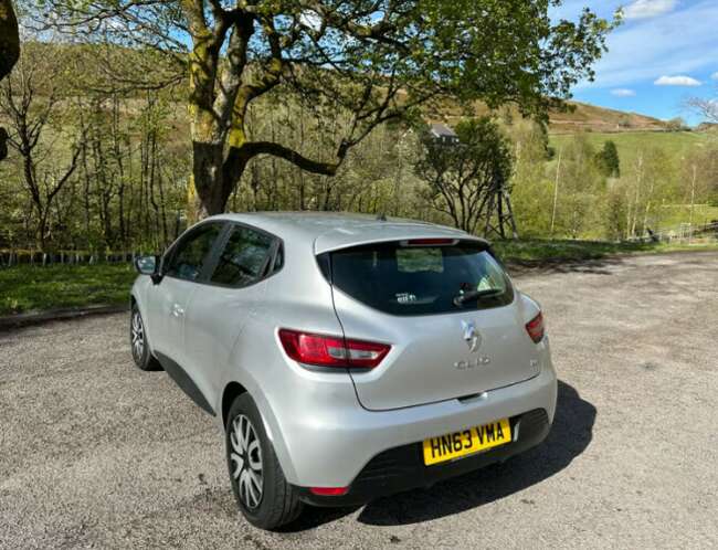 2013 Renault Clio. New Shape. Free Tax Model