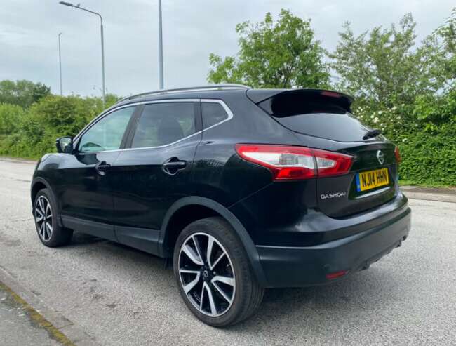 2014 Nissan Qashqai Tekna 1.5 DCI 110 S/S 5dr Hatchback Black