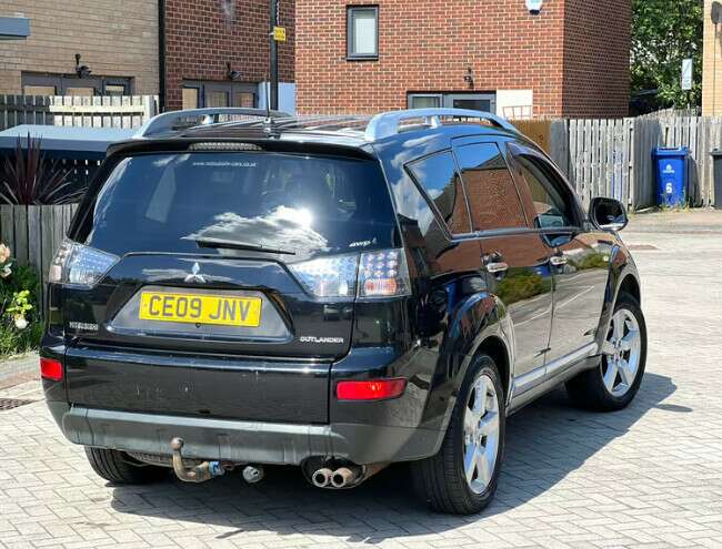 2009 Mitsubishi Outlander Warrior Di-D 4WD 7 Seats