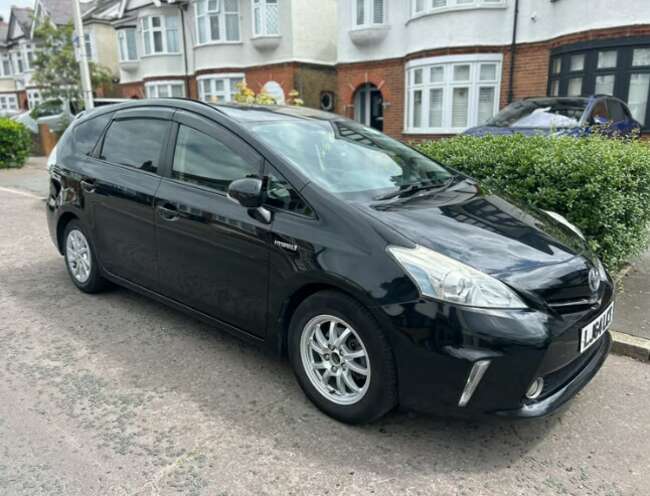 Toyota Prius plus(64) plate Pco Ready / 7 seats