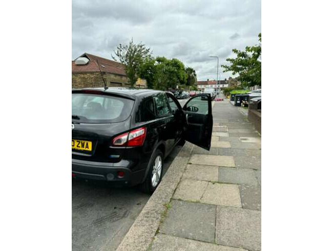 2010 Nissan Qashqai. Diesel, Manual