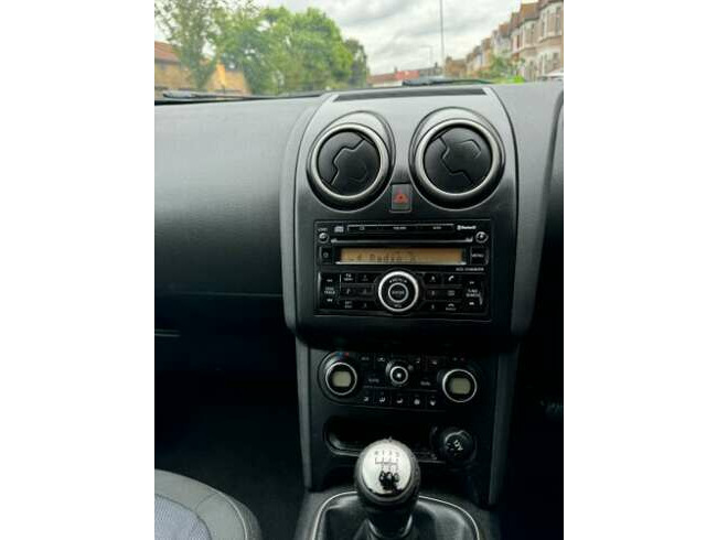 2010 Nissan Qashqai. Diesel, Manual