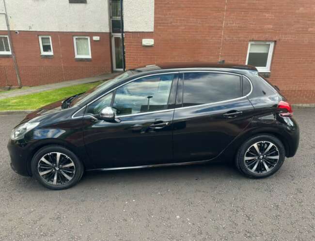 2019 Peugeot 208, Manual, Petrol 5dr