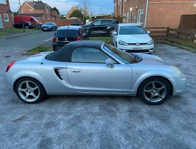 2004 Toyota MR2 Roadster, Petrol, Convertible