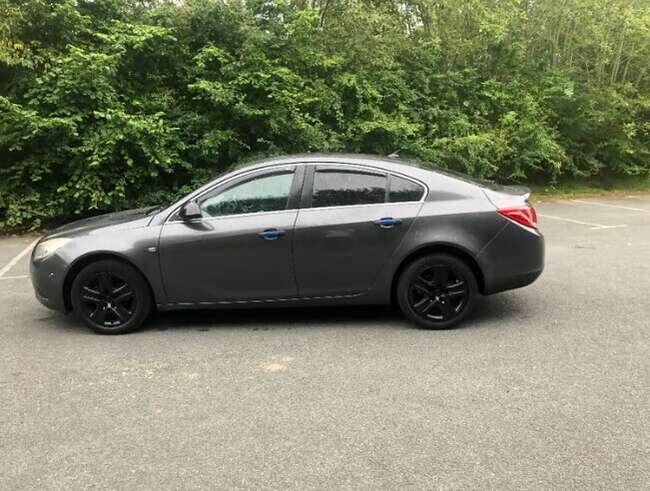 2009 Vauxhall, Insignia, Hatchback, Manual, 1956 (cc), 5 Doors