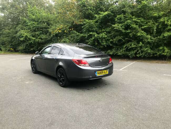 2009 Vauxhall, Insignia, Hatchback, Manual, 1956 (cc), 5 Doors