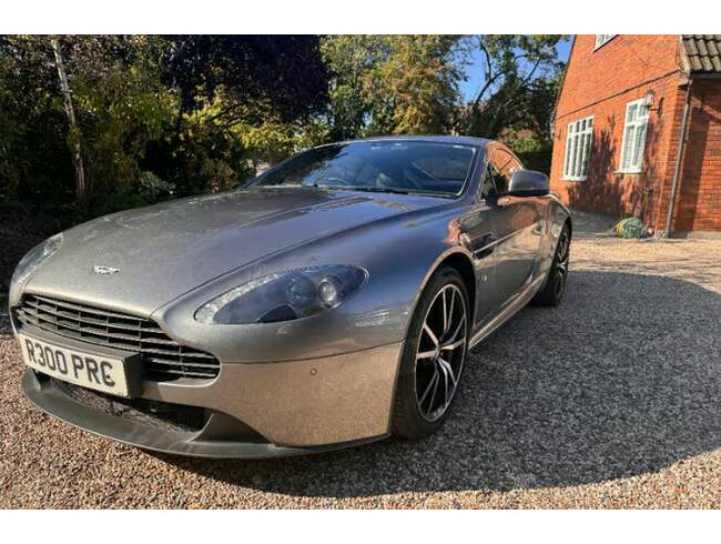 2015 Aston Martin, Vantage, Hatchback, Semi-Auto, 4735 (cc), 3 Doors