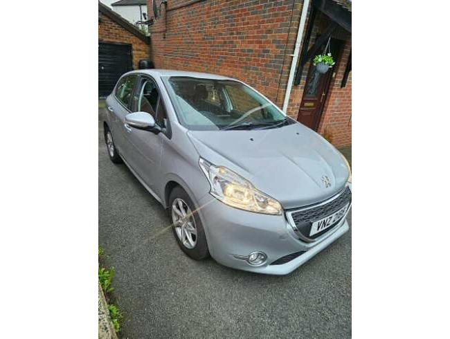 2013 Peugeot 208 £20 Tax Low Miles