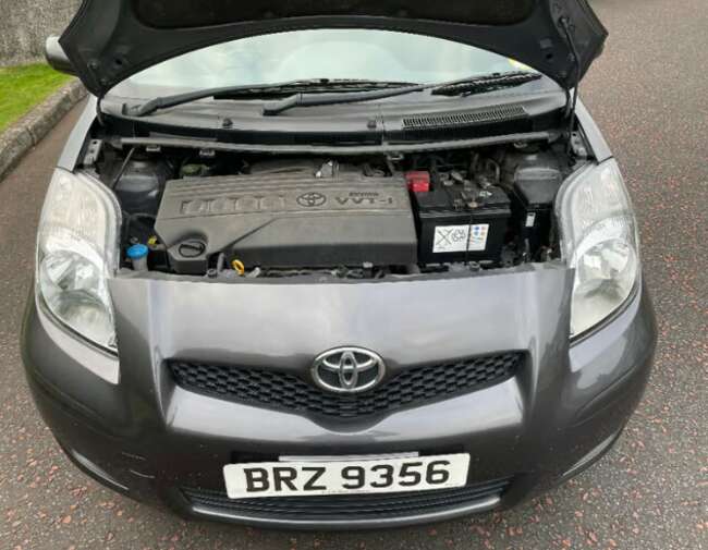 2011 Toyota, Yaris, Hatchback, Manual, 1329 (cc), 5 Doors