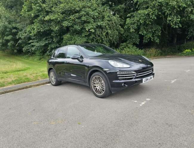 2014 Porsche Cayenne Platinum Edition 3.0D Semi-Auto,4X4 5 Doors