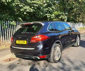 2014 Porsche Cayenne Platinum Edition 3.0D Semi-Auto,4X4 5 Doors