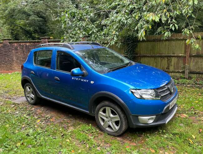 2013 Dacia, Sandero Stepway, Hatchback, Manual, 898 (cc), 5 Doors