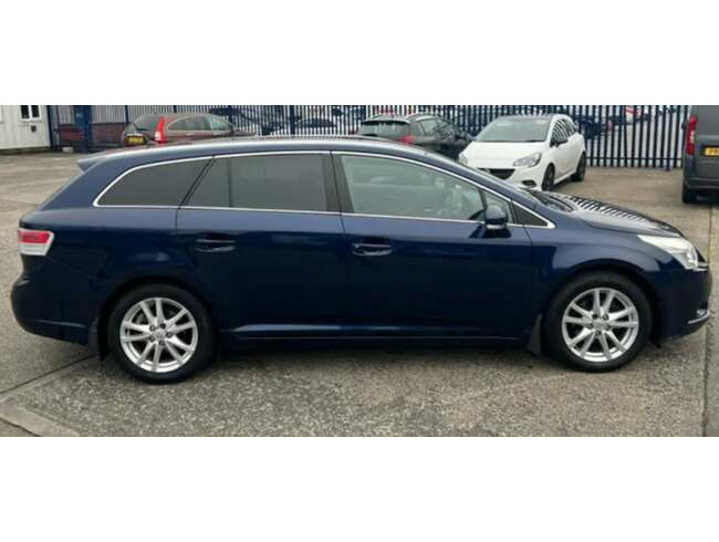 2010 Toyota Avensis Estate A1 condition long MOT