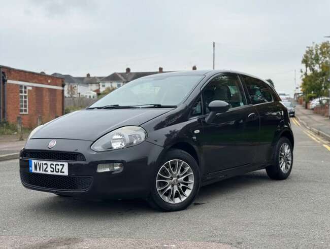 2012 Fiat, Punto, Hatchback, Manual, 1368 (cc), 3 Doors