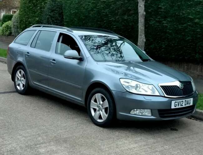 2012 Skoda Octavia Elegance Estate, 1 Owner, MOT 30th May 2025