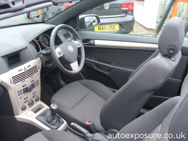 2009 Vauxhall Astra 1.9 CDTi Cabriolet image 4