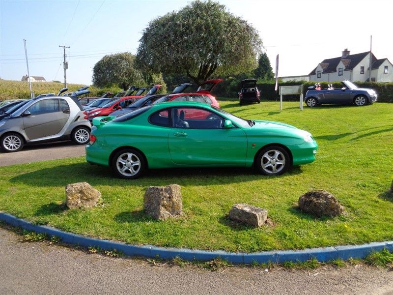 Hyundai coupe 2001