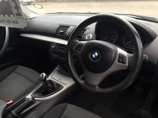 2005 BMW 1 SERIES 1.6 116I SE 5d image 4